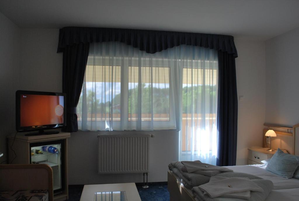 Főnix Hotel Bük Szoba fotó