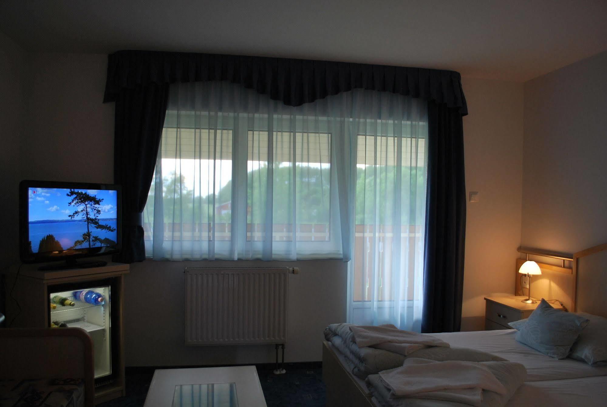 Főnix Hotel Bük Kültér fotó